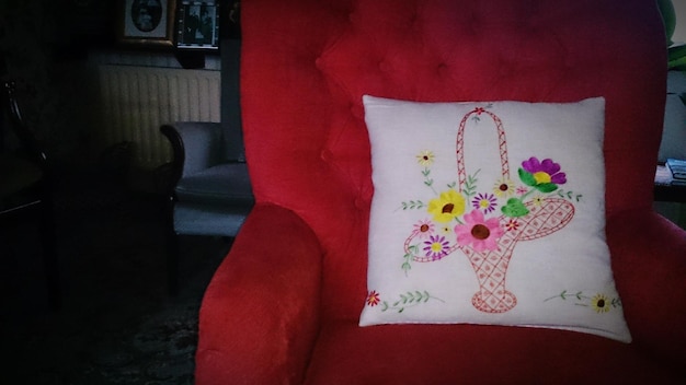 haftowane poduszki